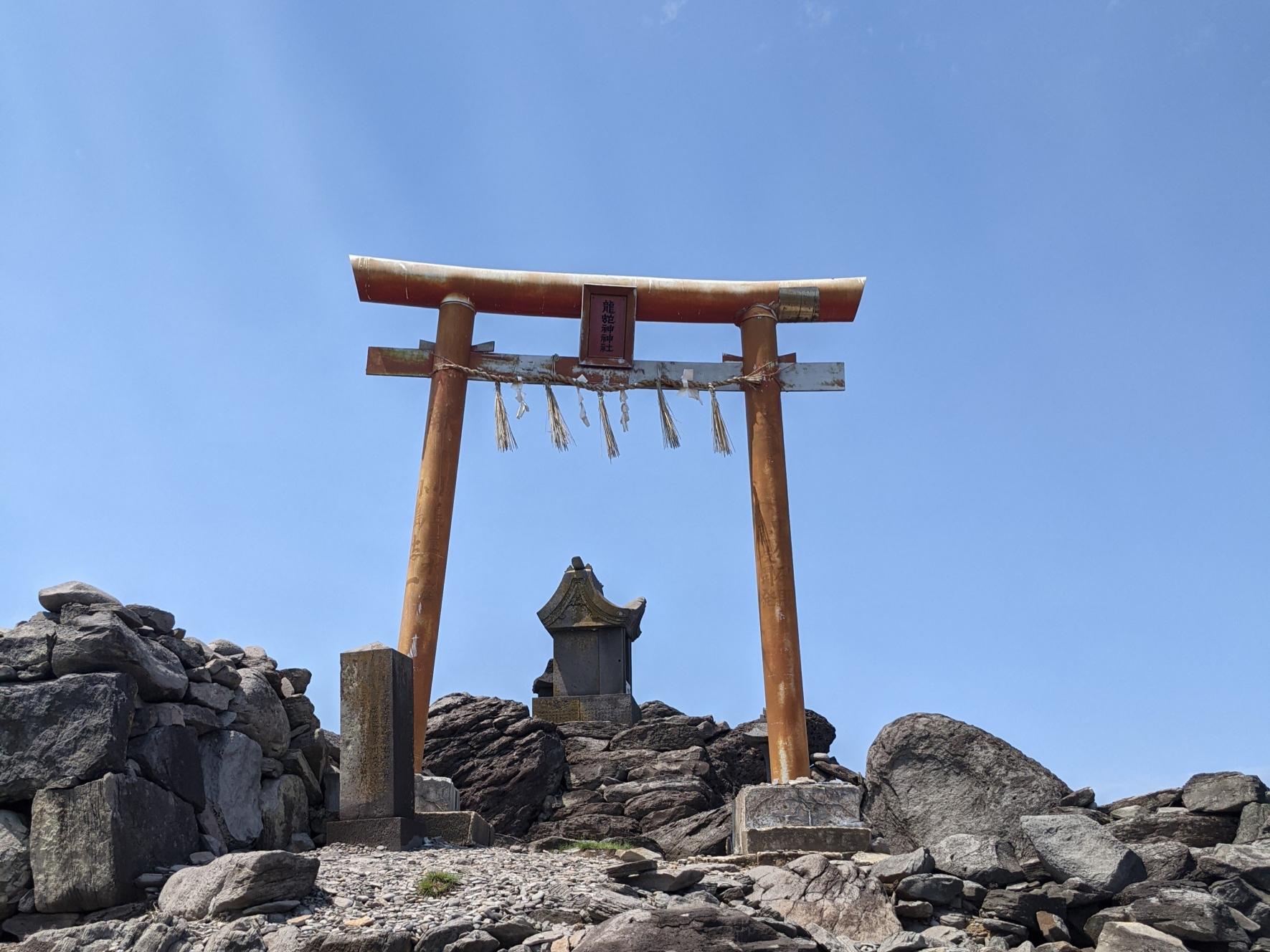 番外編～巳年の注目スポット「龍蛇神社」-1